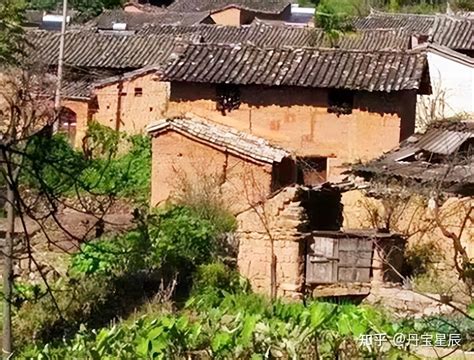 住宅附近有墓地|古语说“门前坟，房后水”，门前、房后有何讲究？古人的生活经验